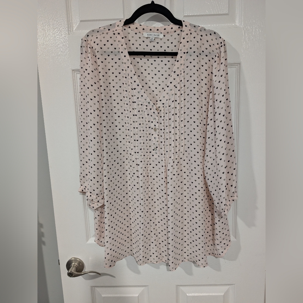 Rose & Olive Light Pink with Black & Gray Heart Print V-Neck Blouse 2X
